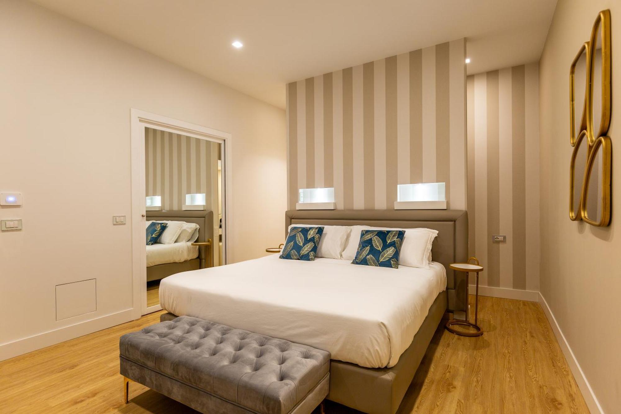 Casa Lounge Costituzione Hotel Cagliari Ngoại thất bức ảnh