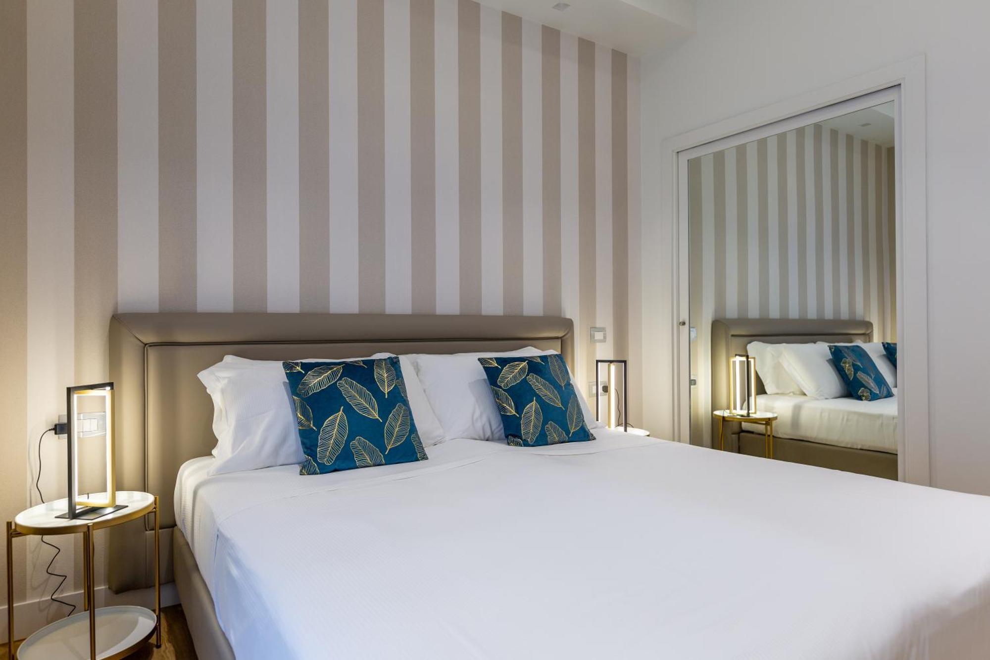Casa Lounge Costituzione Hotel Cagliari Ngoại thất bức ảnh