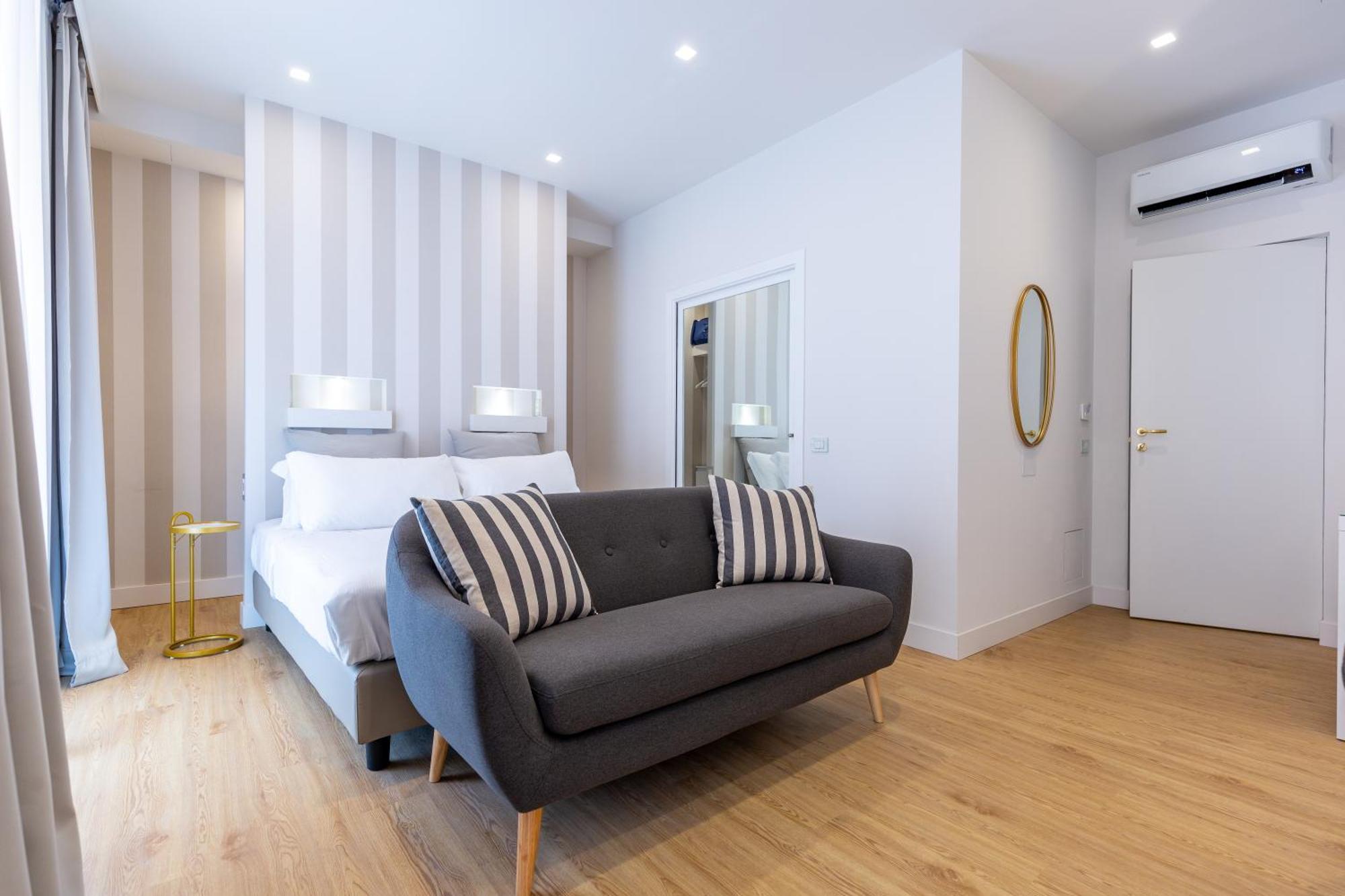 Casa Lounge Costituzione Hotel Cagliari Ngoại thất bức ảnh