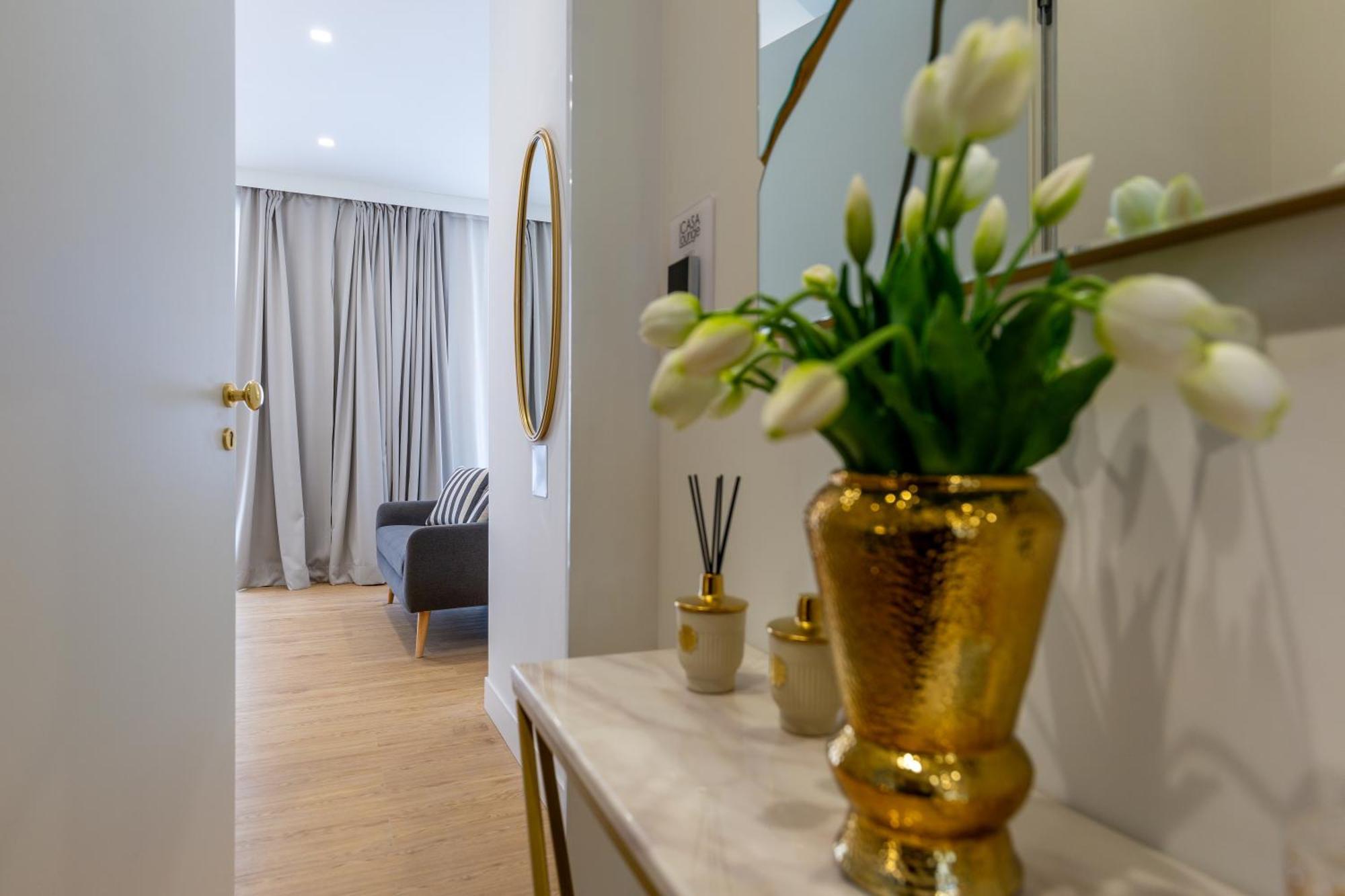 Casa Lounge Costituzione Hotel Cagliari Ngoại thất bức ảnh