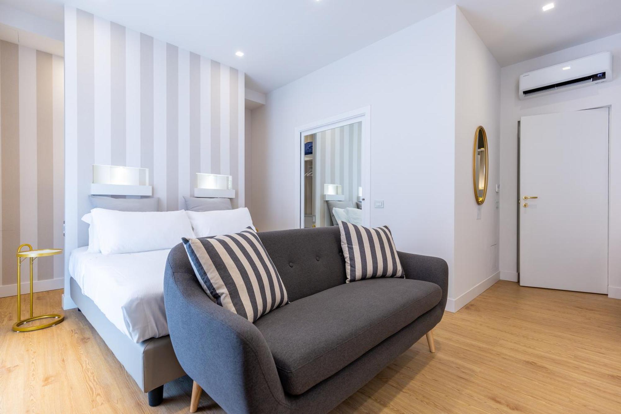 Casa Lounge Costituzione Hotel Cagliari Ngoại thất bức ảnh