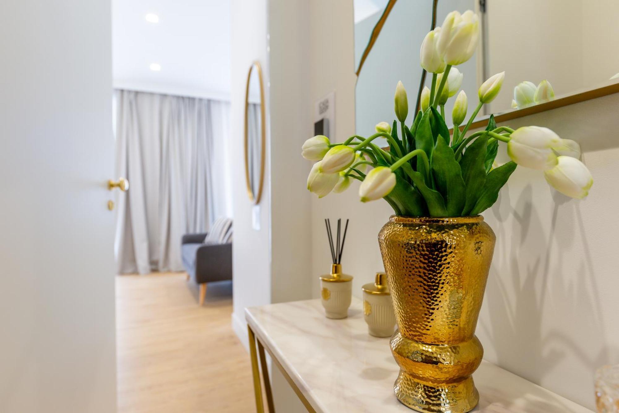 Casa Lounge Costituzione Hotel Cagliari Ngoại thất bức ảnh