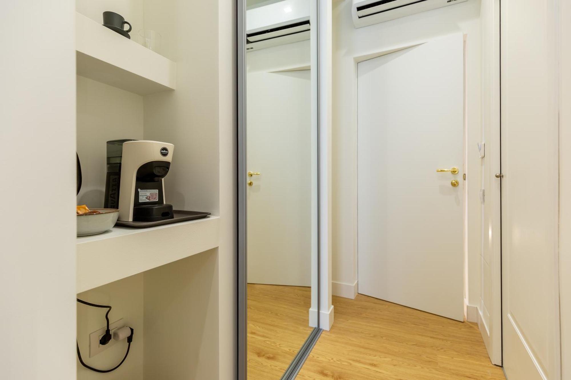 Casa Lounge Costituzione Hotel Cagliari Ngoại thất bức ảnh