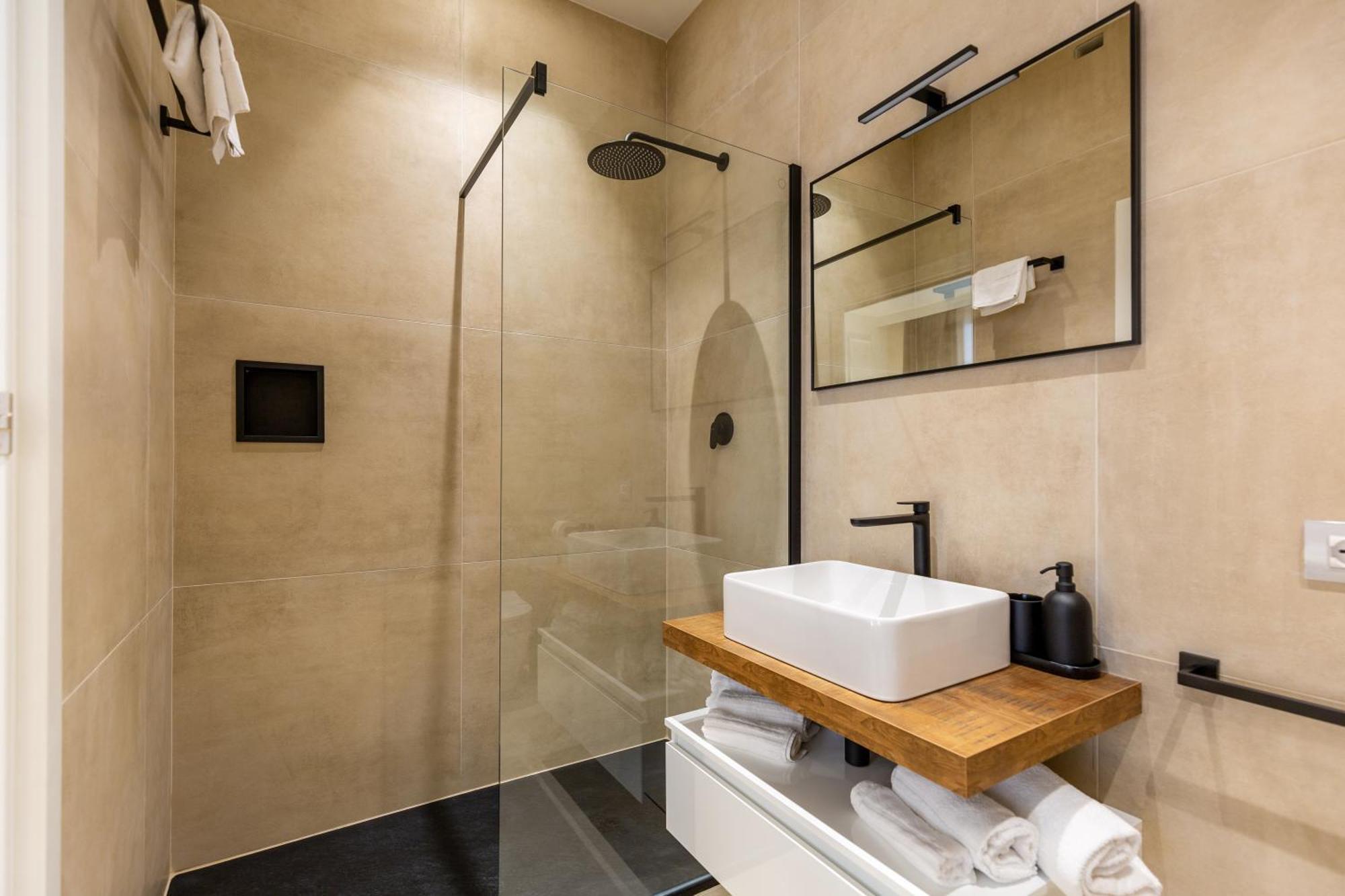 Casa Lounge Costituzione Hotel Cagliari Ngoại thất bức ảnh