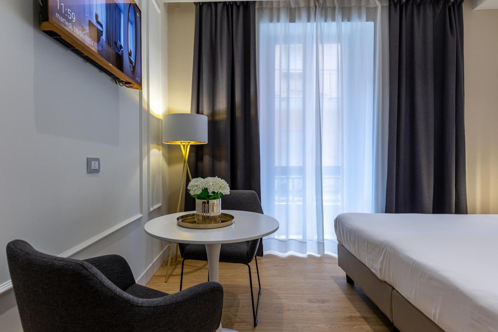 Casa Lounge Costituzione Hotel Cagliari Ngoại thất bức ảnh