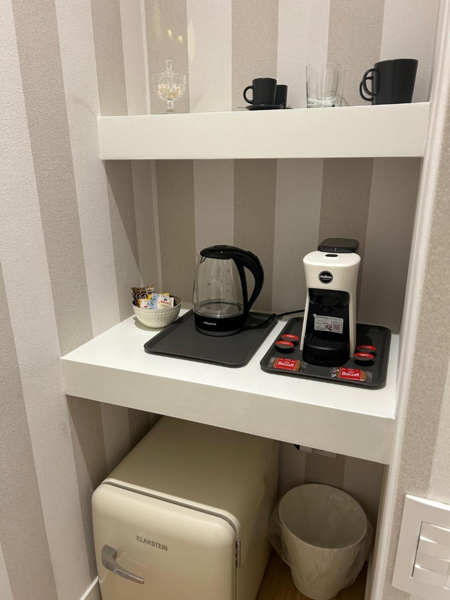 Casa Lounge Costituzione Hotel Cagliari Ngoại thất bức ảnh