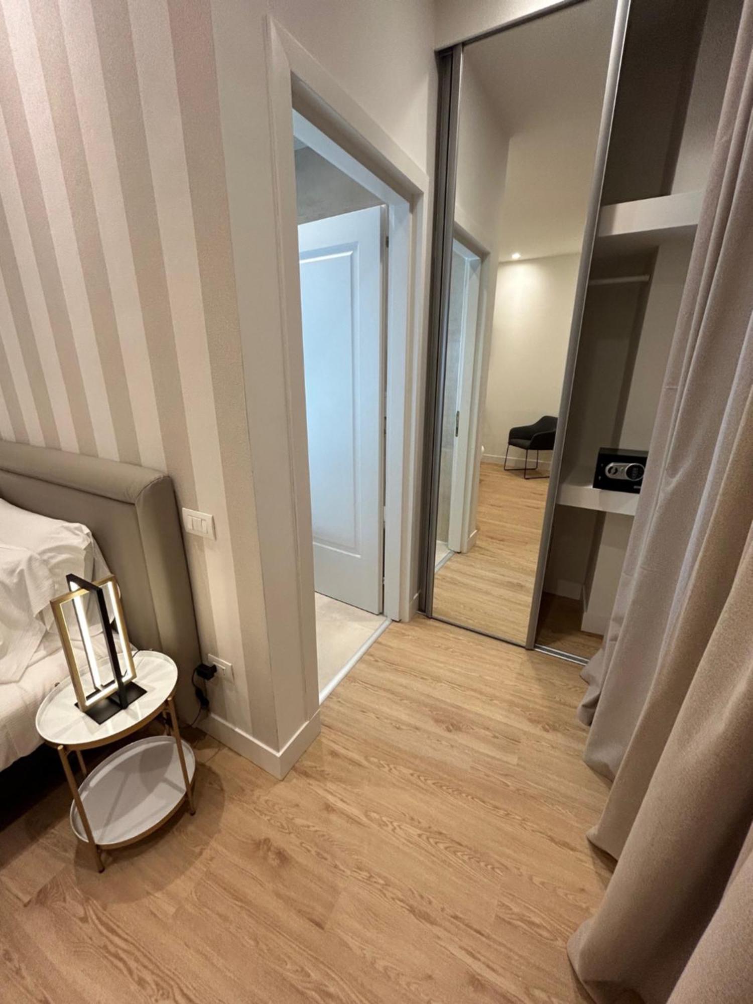 Casa Lounge Costituzione Hotel Cagliari Ngoại thất bức ảnh
