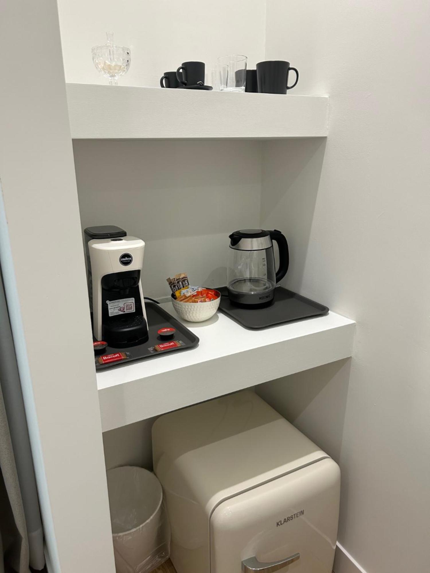 Casa Lounge Costituzione Hotel Cagliari Ngoại thất bức ảnh